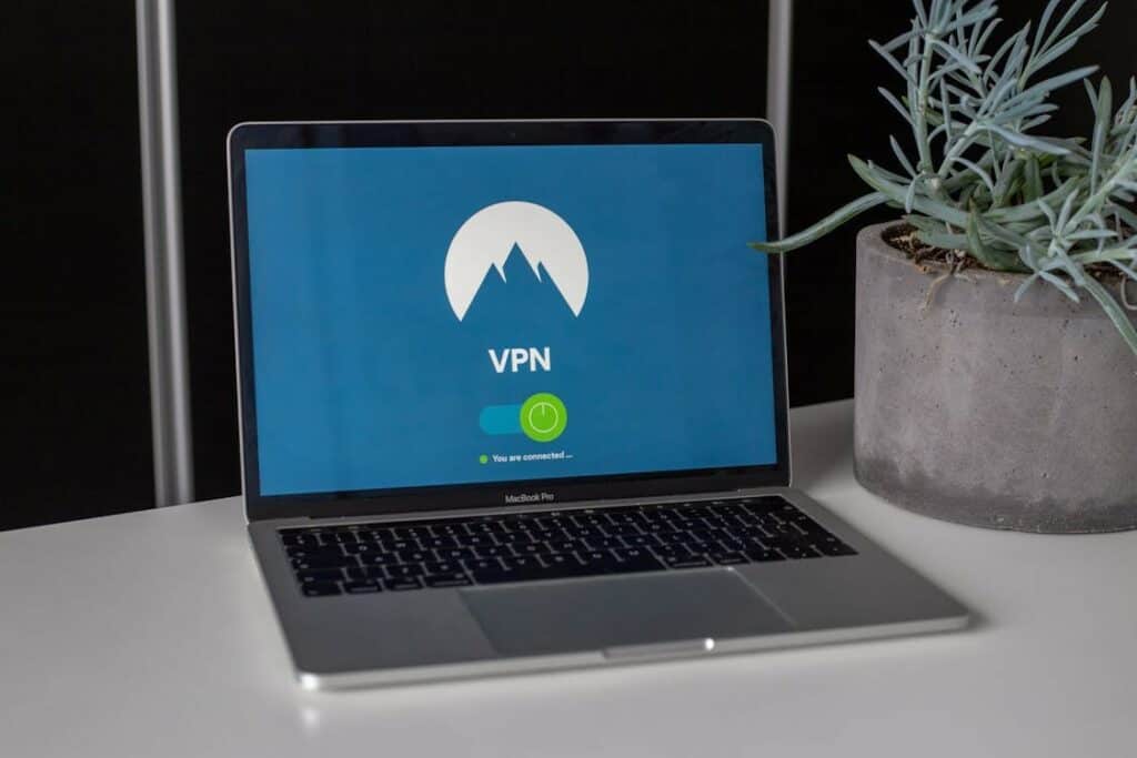 De Meedogenloze Jacht op Data: Hoe je Jezelf Beschermt met de Beste VPN