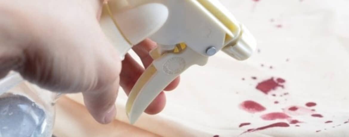 Bloedvlek verwijderen: zout, azijn en natuurlijke tips