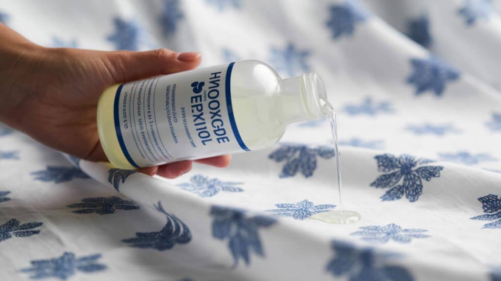 Bloedvlekken verwijderen: veilige tips, schoonmaakstappen en textielzorg